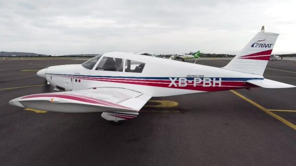 PA-28 Cherokee de PRAAT, foto 1 de 4