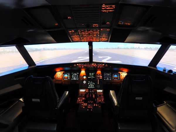 Airbus A320 de PRAAT, foto 1 de 4